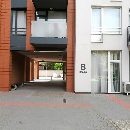 Modern New W/ac And Hill View Appartement *