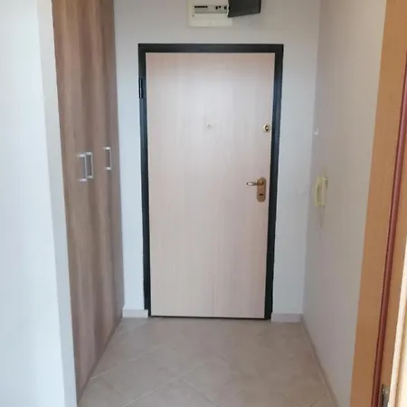 Modern New W/ac And Hill View *