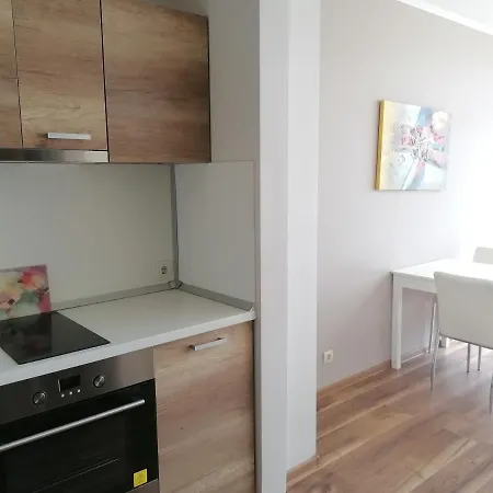 Modern New W/ac And Hill View Appartement *