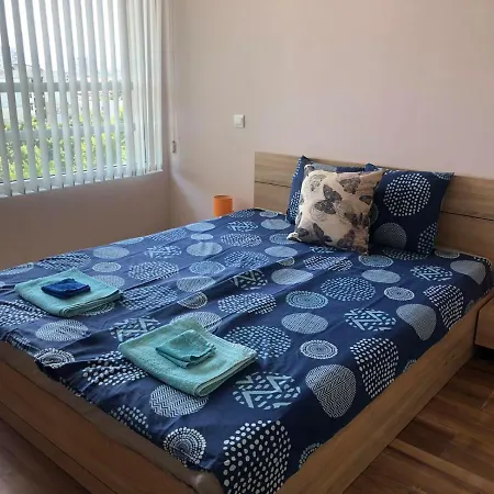 Modern New W/ac And Hill View Appartement *