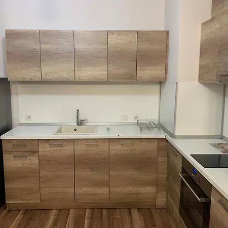 Modern New W/ac And Hill View Appartement *